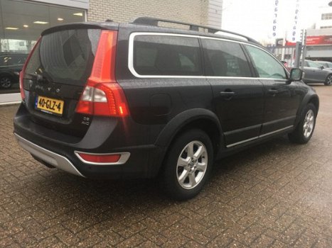 Volvo XC70 - 2.4 D5 Summum - 1