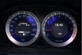 Volvo V70 - 1.6 T4F R-Design Leder | Stoelverwarming | Voor + Achter | Xenon | Trekhaak | 18 Inch | - 1 - Thumbnail