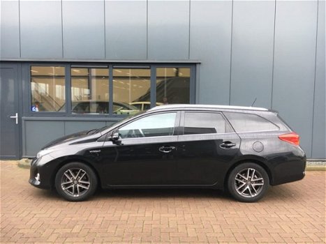 Toyota Auris Touring Sports - 1.8 Hybrid Lease Plus XENON/PANODAK/CAMERA/PDC/KEYLESS - 1