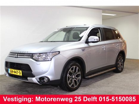 Mitsubishi Outlander - 2.0 PHEV Instyle+ X-Line ex btw Full options.Trekhaak.Leder.Schuifdak.Adap-Cr - 1