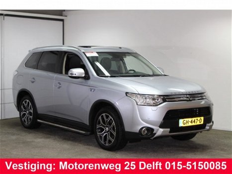 Mitsubishi Outlander - 2.0 PHEV Instyle+ X-Line ex btw Full options.Trekhaak.Leder.Schuifdak.Adap-Cr - 1