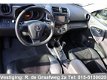 Toyota RAV4 - 2.0 VVTi Dynamic | Navigatie | Camera | Stoelverwarming - 1 - Thumbnail
