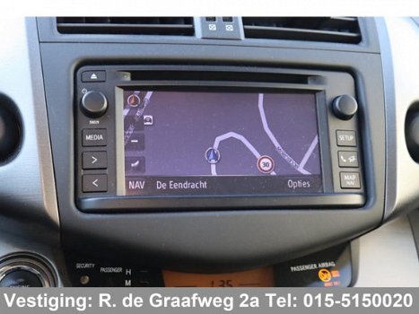 Toyota RAV4 - 2.0 VVTi Dynamic | Navigatie | Camera | Stoelverwarming - 1