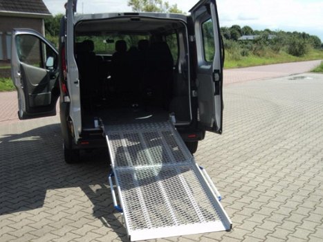 Renault Trafic - 2.odCiT27L1H1DC rolstoelbus rolstoelauto rolstoel rolstoelvervoer invalide aangepas - 1