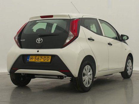 Toyota Aygo - 1.0 VVT-i x-fun Airco | Bluetooth | NIEUW | - 1