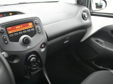 Toyota Aygo - 1.0 VVT-i x-fun Airco | Bluetooth | NIEUW | - 1
