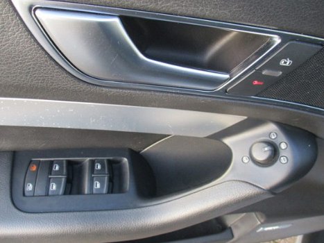 Audi A6 Avant - 2.7 TDI quattro Pro Line Business Navigatie / Parkeersensoren - 1