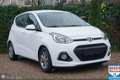 Hyundai i10 - 1.0i i-Motion Premium - 1 - Thumbnail