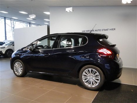 Peugeot 208 - Blue Lease Allure 1.2 82pk Navigatie PDC Climate controle - 1