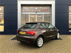 Audi A1 - 1.2 TFSI Connect Navigatie, Airco, Armsteun