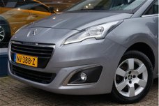 Peugeot 5008 - 120pk EURO6 NAVI/TREKHAAK/CAMERA SLECHTS 36.000KM