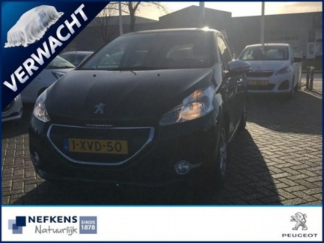 Peugeot 208 - 1.2 VTi Style 82 pk | Airco | Cruise control | Bluetooth | Privacy glass | Lichtmetale - 1