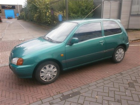 Toyota Starlet - 1.3-16V Blue - 1