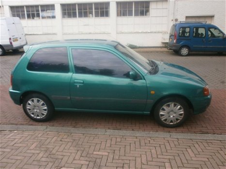 Toyota Starlet - 1.3-16V Blue - 1