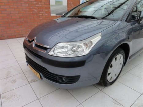 Citroën C4 - 1.6-16V Ligne Business Airco (clima) radio c/d/ cruise control dit betreft een meeneem - 1