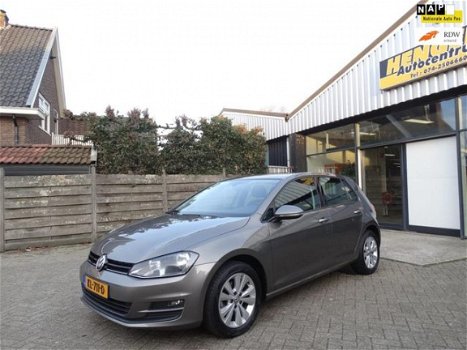 Volkswagen Golf - 1.6 TDI Comfortline 110 Pk 5 deurs Airco Navi Pdc 89 dkm Nap 1e Eig - 1