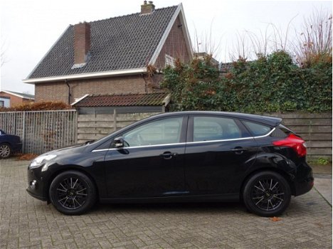 Ford Focus - 1.0 EcoBoost Lease Titanium 101 Pk 5 deurs Airco Navi 117 dkm Nap - 1