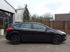 Ford Focus - 1.0 EcoBoost Lease Titanium 101 Pk 5 deurs Airco Navi 117 dkm Nap