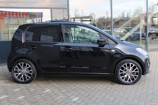 Volkswagen Up! - 1.0 groove up BlueMotion SCHUIFDAK - 1