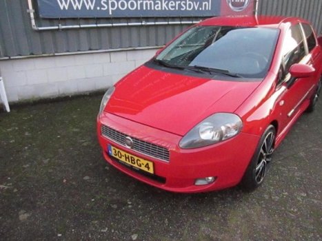 Fiat Punto - 1.4 16V TURBO 3DR GRANDE Racing - 1