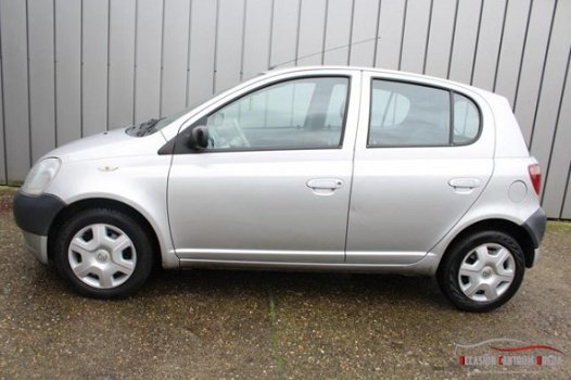 Toyota Yaris - 1.0 16v VVT-i Linea Terra NWE APK - 1