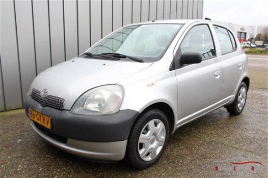 Toyota Yaris - 1.0 16v VVT-i Linea Terra NWE APK - 1