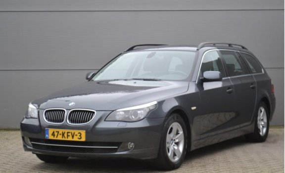 BMW 5-serie Touring - 525i 218PK Aut. Business High, Clima, Cruise, Navi, Leder, LMV, Trekhaak - 1