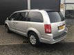 Chrysler Voyager - GRAND 3.3I V6 SE - 1 - Thumbnail