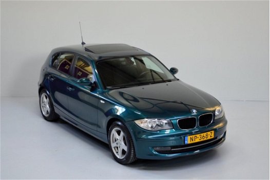 BMW 1-serie - 118d Automaat Facelift/Navigatie/PDC/Schuifdak - 1