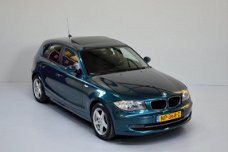 BMW 1-serie - 118d Automaat Facelift/Navigatie/PDC/Schuifdak