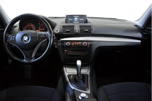 BMW 1-serie - 118d Automaat Facelift/Navigatie/PDC/Schuifdak - 1