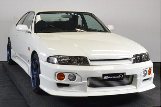 Nissan GT-R - skyline - 1