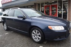 Volvo V70 - 1.6 T4F Summum /pdc/navigatie