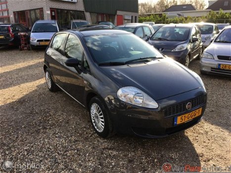 Fiat Grande Punto - 1.4, Airco, 5drs, Trekhaak, 1ste eigenaar - 1