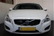 Volvo V60 - 2.0 D3 Summum LEDER NAVIGATIE CRUISE CONTROL GLAZEN SCHUIF/KANTEL DAK PDC TEL ZEER MOOI