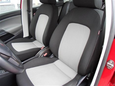 Seat Ibiza - 1.2 TSI Style 4 cilinder nieuwstaat facelift modelprachtige auto - 1