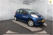 Peugeot 107 - 1.0-12V XR