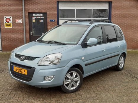 Hyundai Matrix - 1.6i Style Version Airco NL-auto Trekhaak Climate control - 1