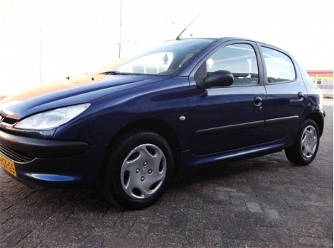 Peugeot 206 - 1.4 XR - 1