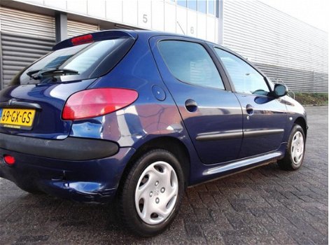 Peugeot 206 - 1.4 XR - 1