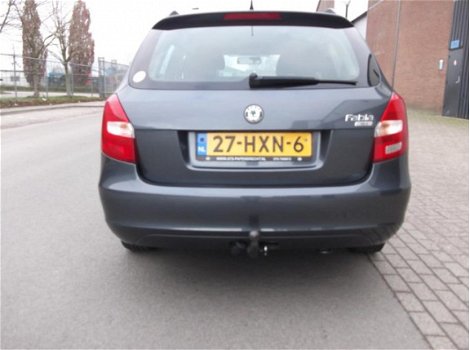 Skoda Fabia Combi - 1.4-16V Ambiente - 1