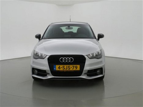 Audi A1 Sportback - 1.2 TFSI S-LINE 5-DEURS + NAVIGATIE / 17 INCH LMV - 1