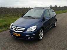 Mercedes-Benz B-klasse - 200 Turbo Automaat | Panoramadak | Cruise | PDC | XENON