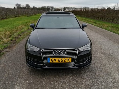 Audi A3 Sportback - 1.4 E-Tron Ambition Pro Line plus Automaat | Panoramadak | Navi | Trekhaak| Incl - 1