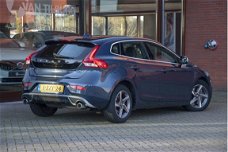 Volvo V40 - 2.0 D4 190PK R-Design