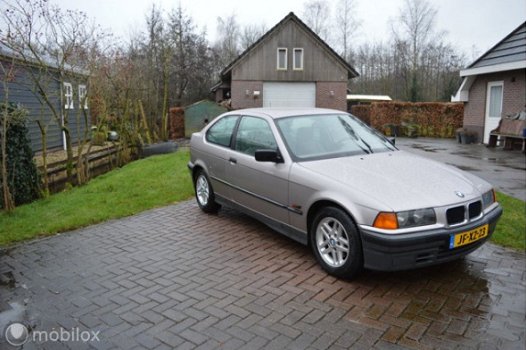 BMW 3-serie Compact - 316i Executive - 1