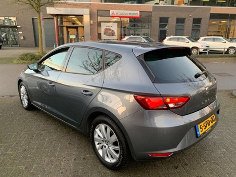 Seat Leon - 1.6 TDI Limited Edition I Navigatie, Pdc, Cruise Control, Telefoonvoorbereiding Bluetoot - 1