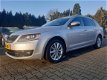 Skoda Octavia Combi - 1.6 TDI Greentech Ambition Businessline *XENON+NAVI+PDC+ECC+CRUISE - 1 - Thumbnail