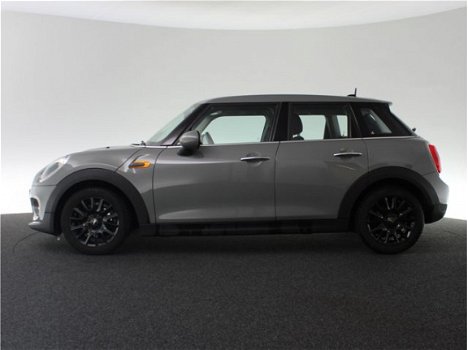 Mini Mini One - 1.2 102pk Business | Navigatie | Bluetooth | Parkeerhulp A | MF Stuurwiel | Cruise C - 1