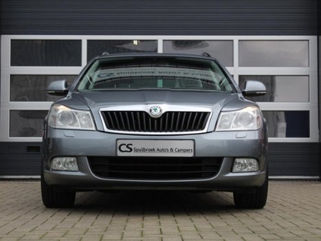 Skoda Octavia Combi - 1.4 TSI Greentech Elegance Business Line Navi/Xenon/Dealearonderhouden - 1